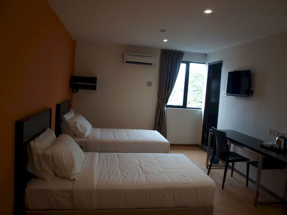 Padungan Hotel Кучінг Екстер'єр фото