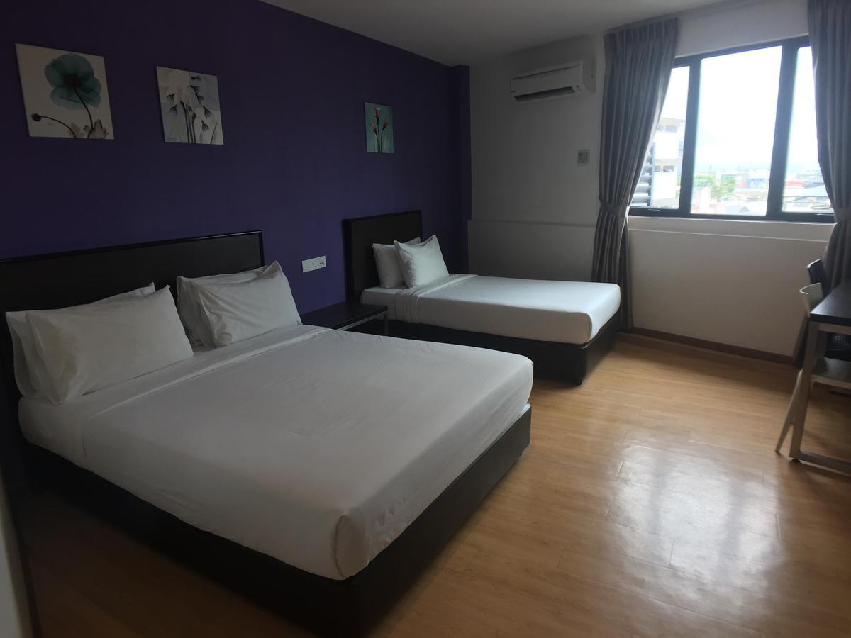 Padungan Hotel Кучінг Екстер'єр фото